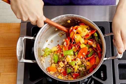hoàn thành và thưởng thức món ăn